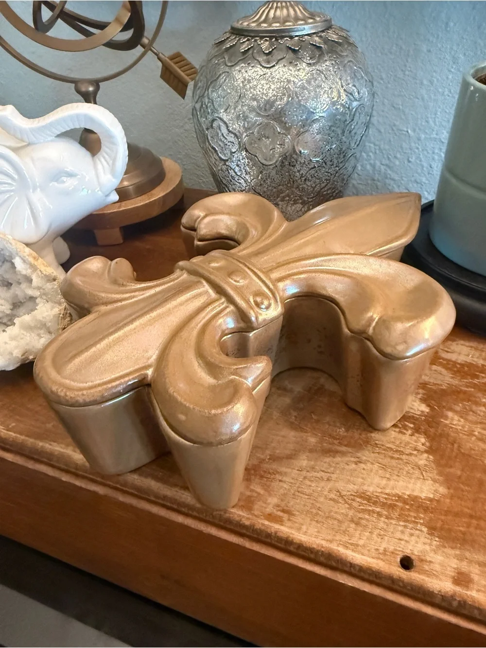 Large Gold/Bronze Fleur De Lis Decorative Storage / Trinket Box
